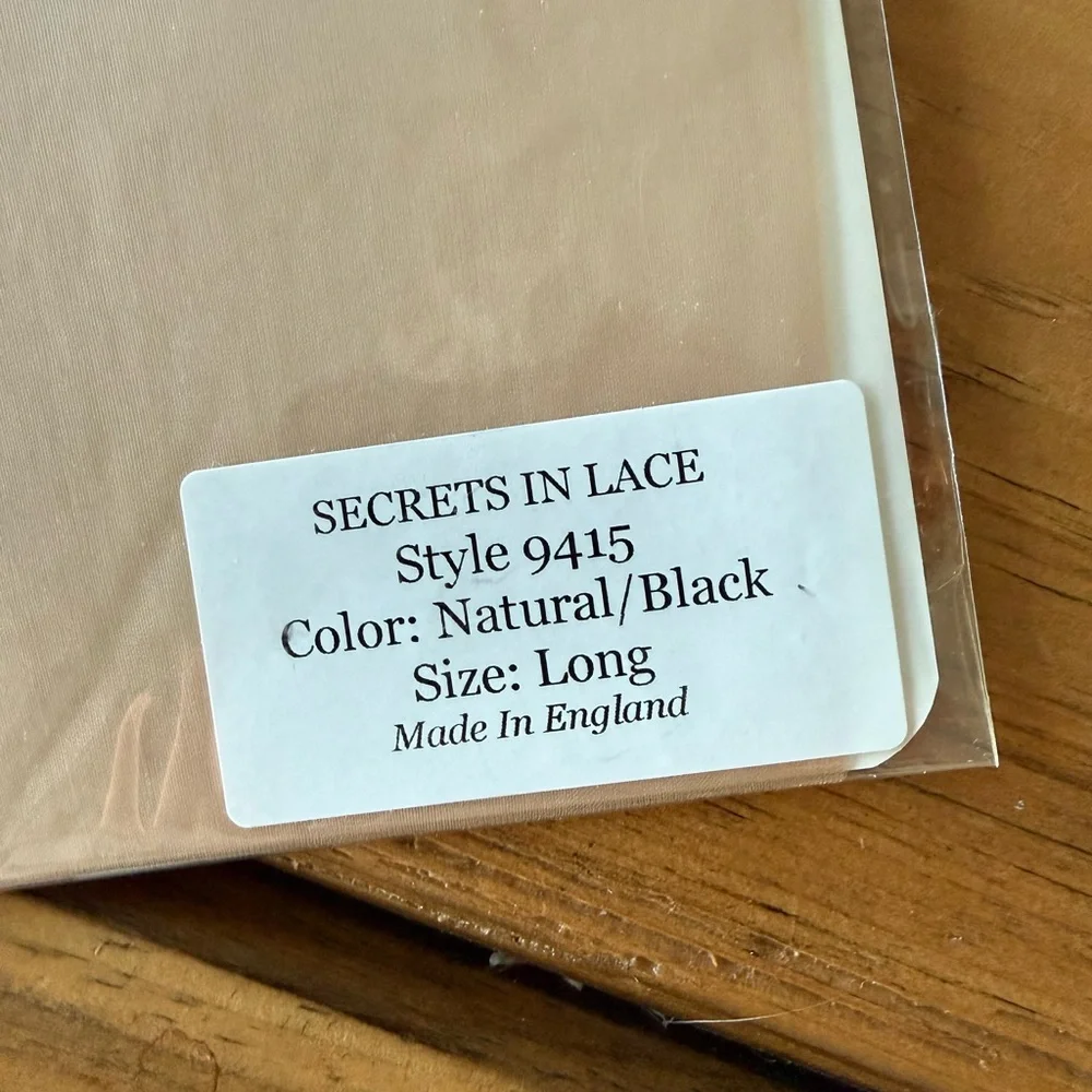 ♥️ Secrets In Lace Seamed Stockings